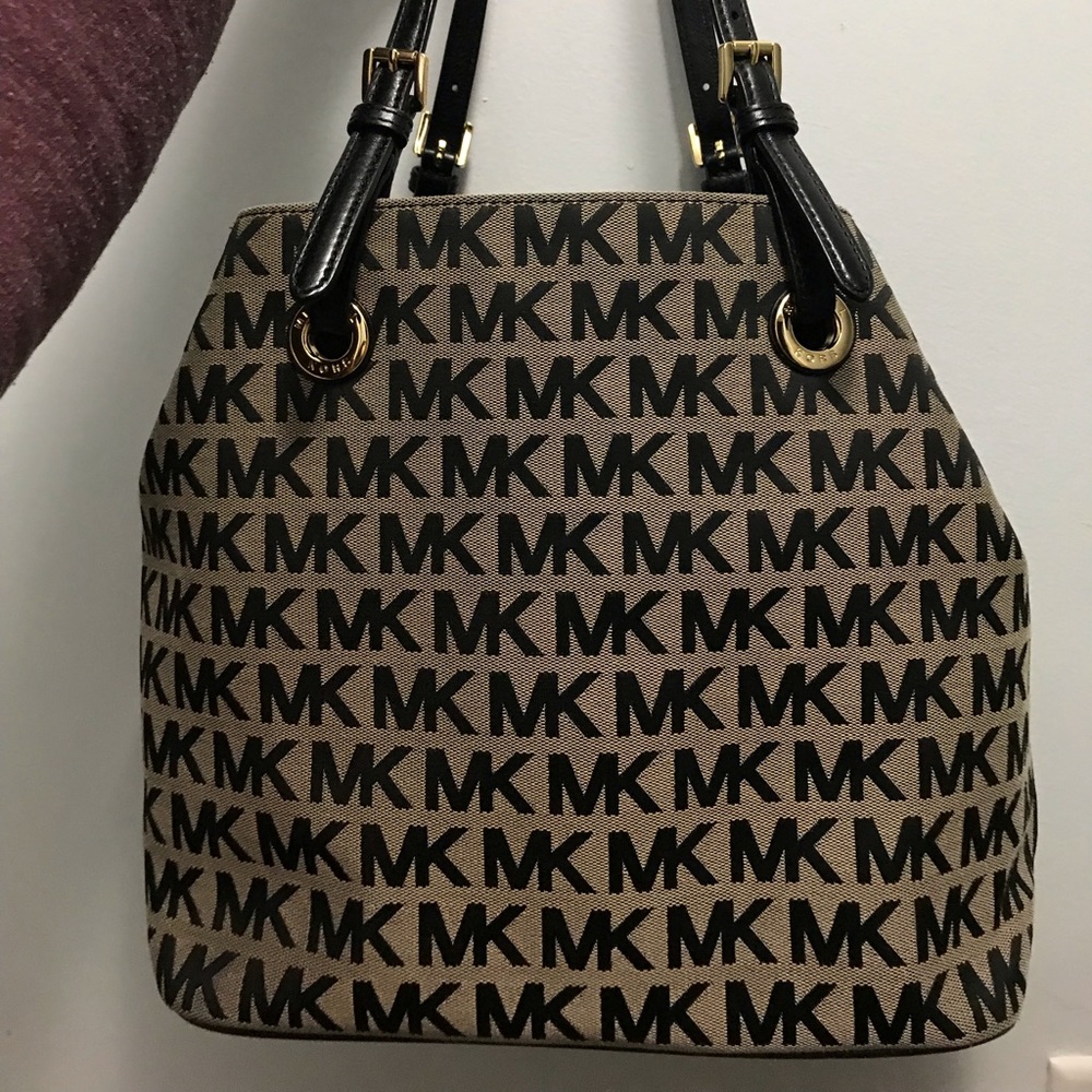 Michael Kors Tote